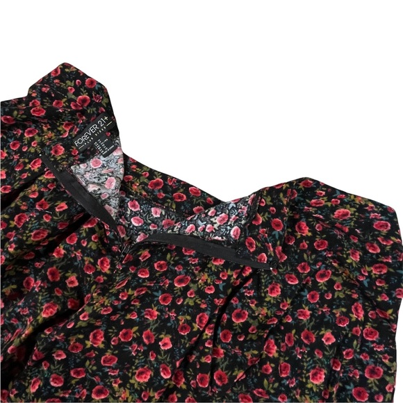 Forever21+ plus size 1x black with red blue & green floral skater mini skirt EUC - Picture 6 of 11